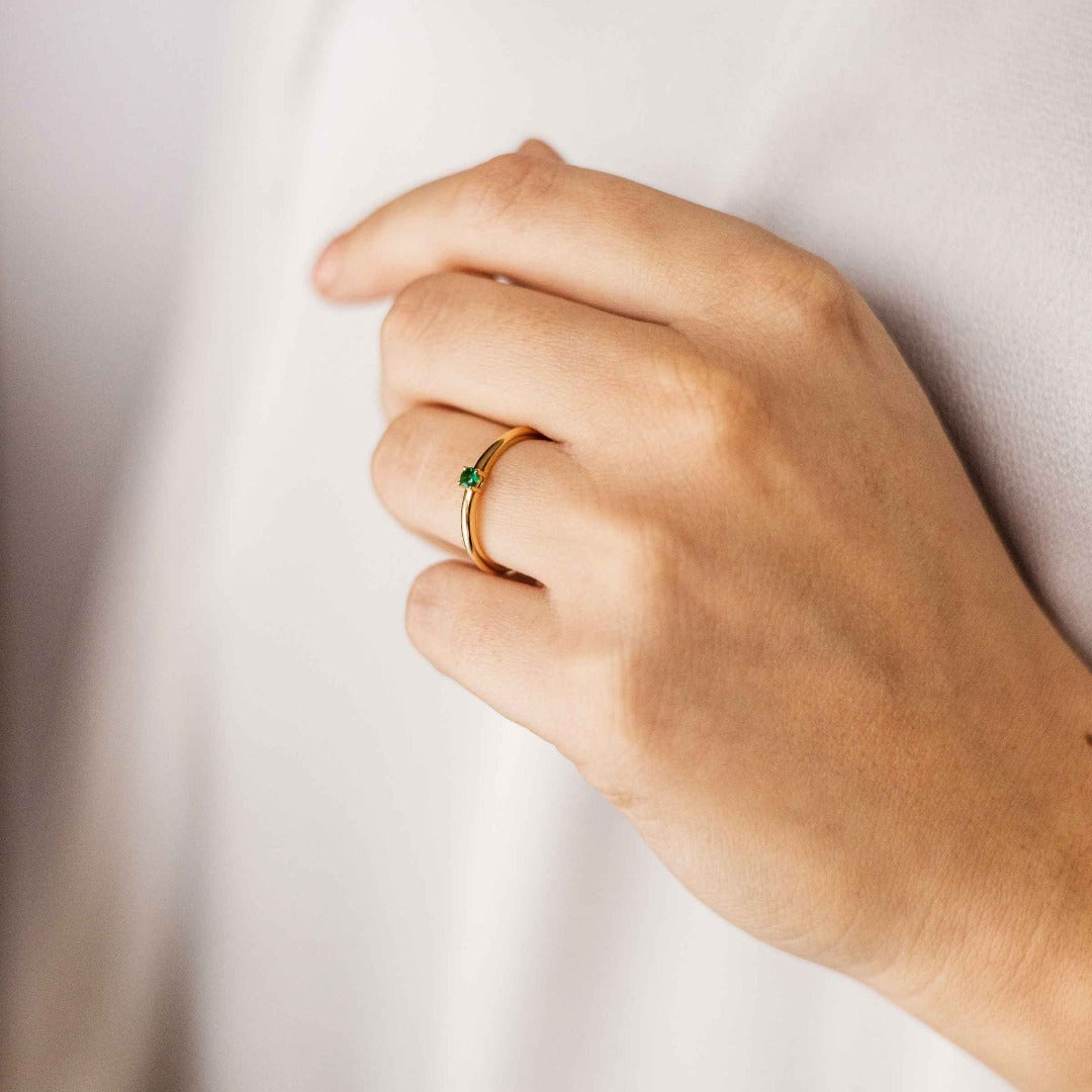 Brilliant solitaire ring | 14k Gold Gisser Jewels-2