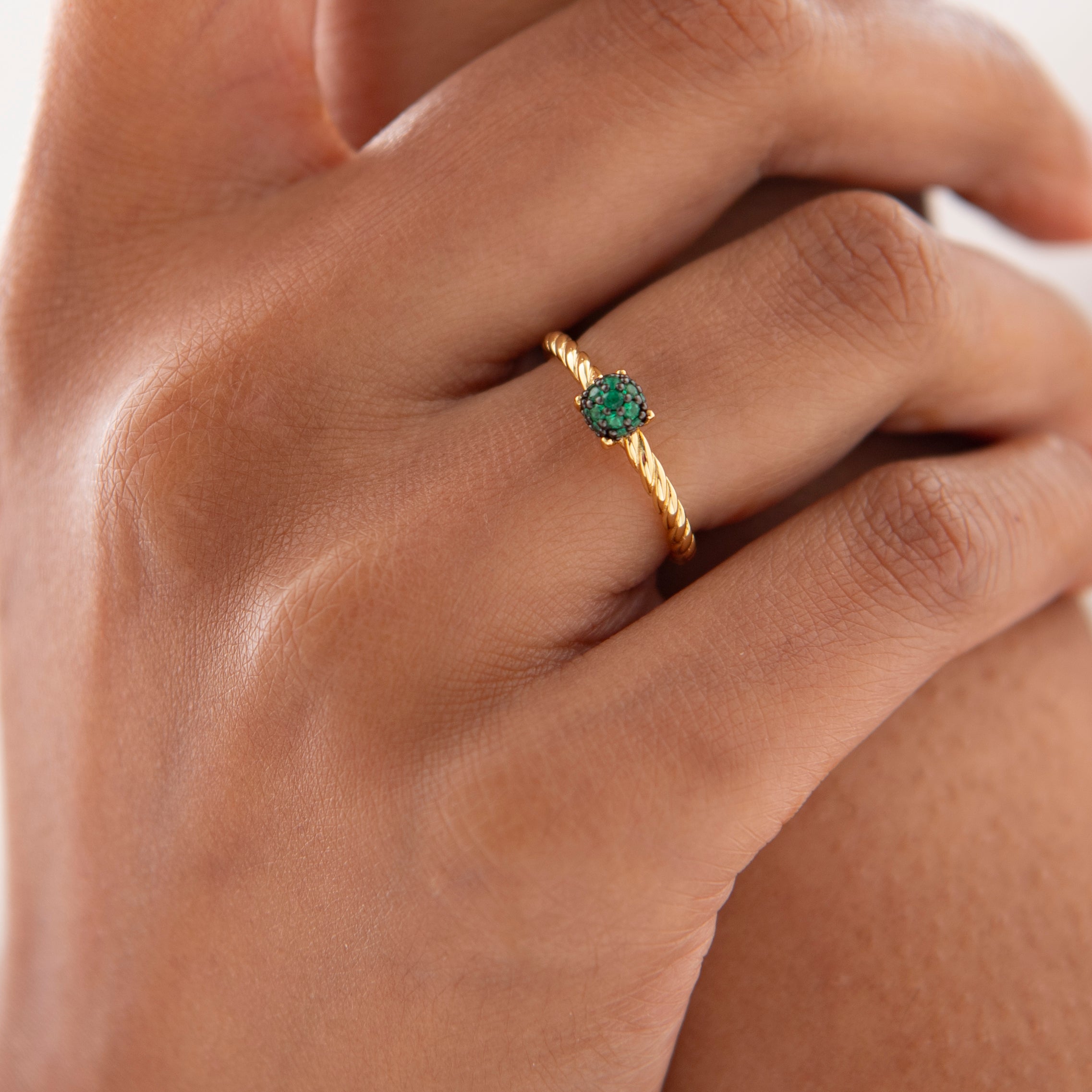 Emerald Green Dashing Details Ring | Silver Gold Plated | Gisser Jewels