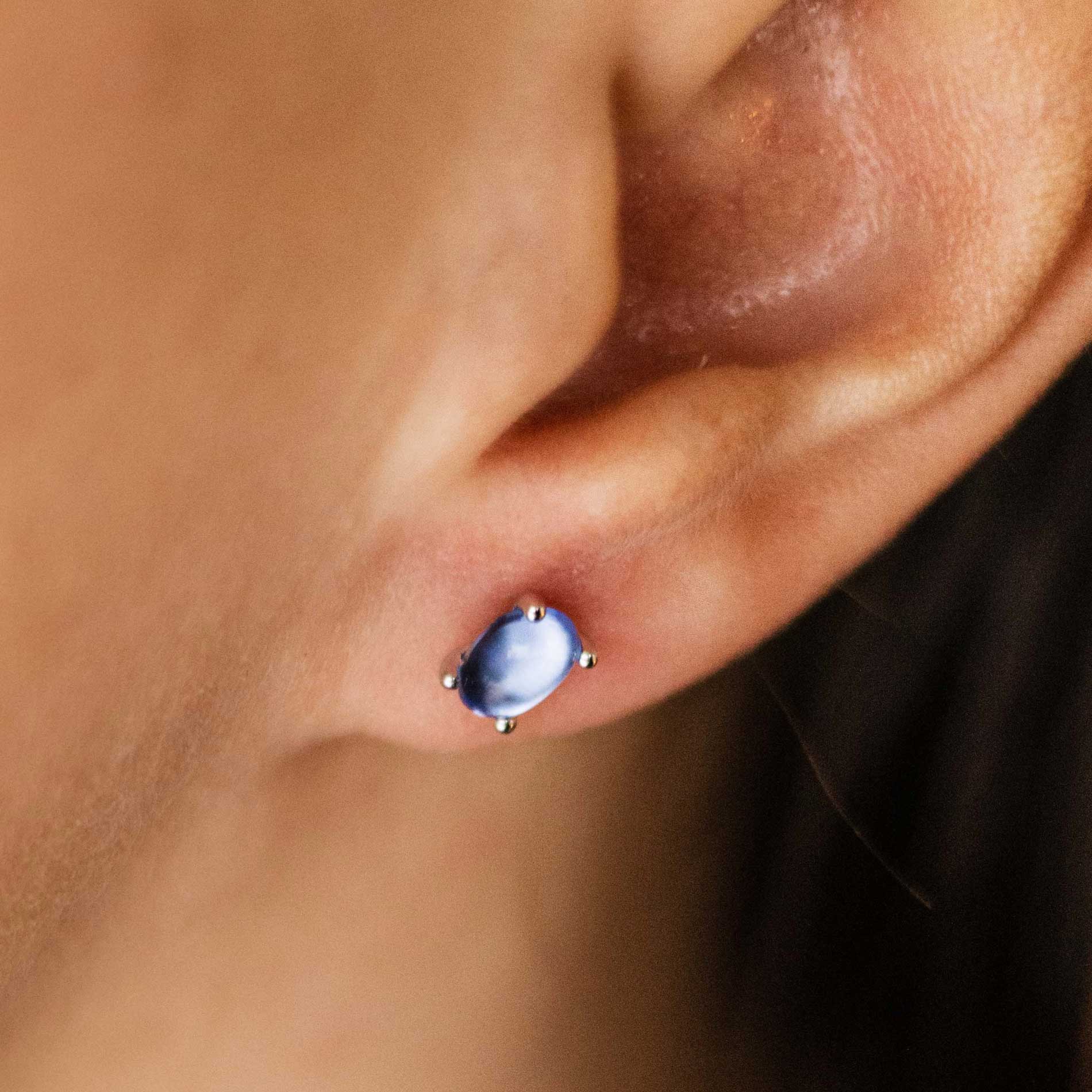 Gisser Jewels Silver Rhodium Plated Mini Dashing Details Ear Studs-4