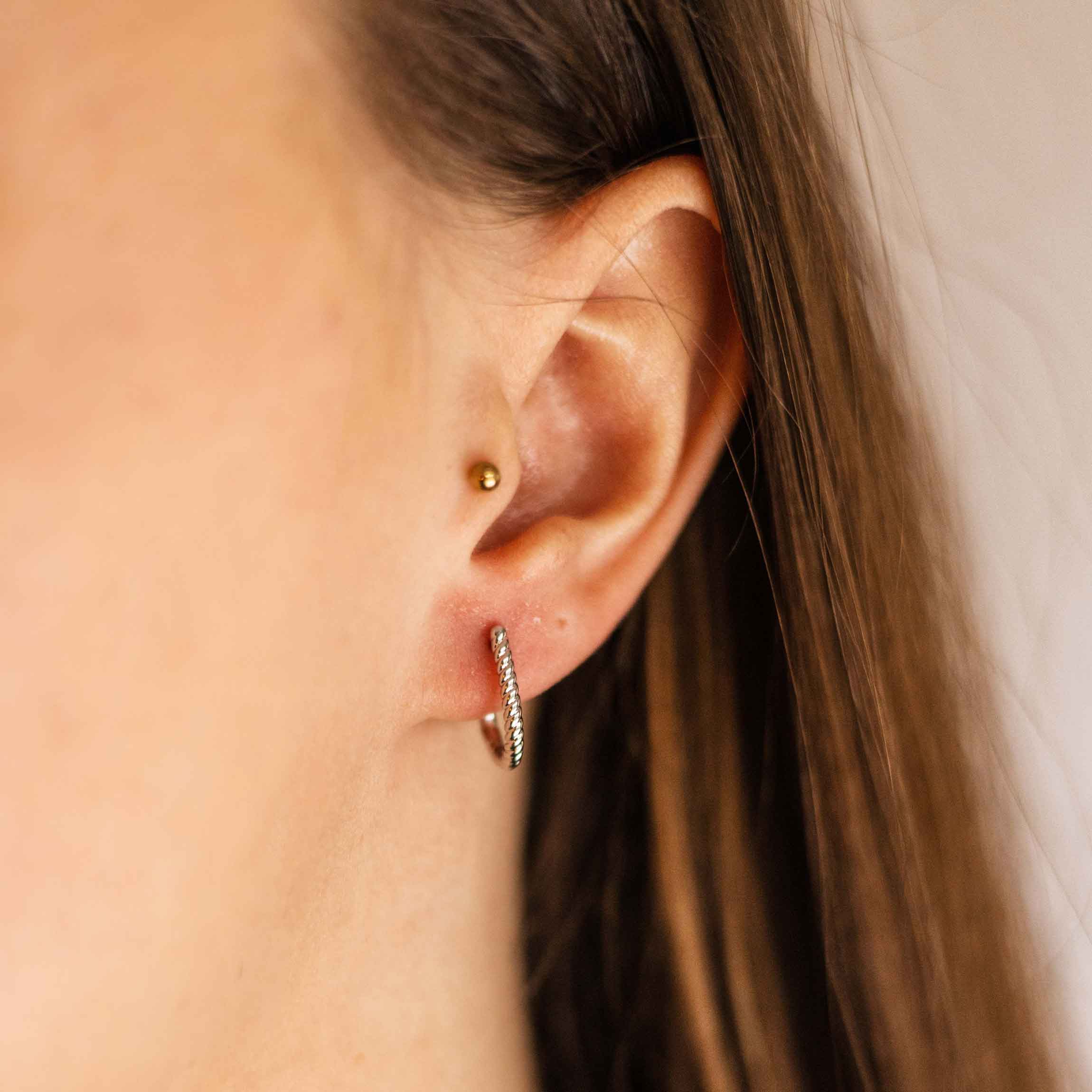 Gisser Jewels Silver Rhodium Plated Rope Oval Hoop Earrings