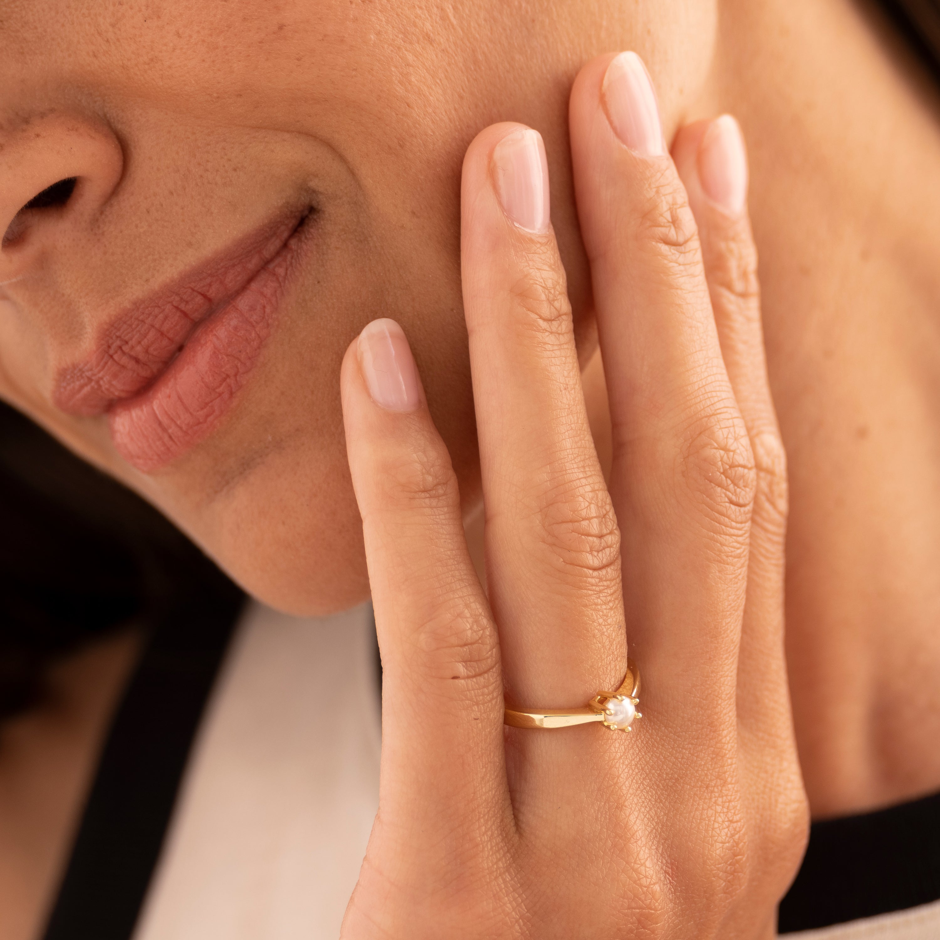 Gisser Jewels Silver Gold Plated It's a Classic Pearl Ring_3