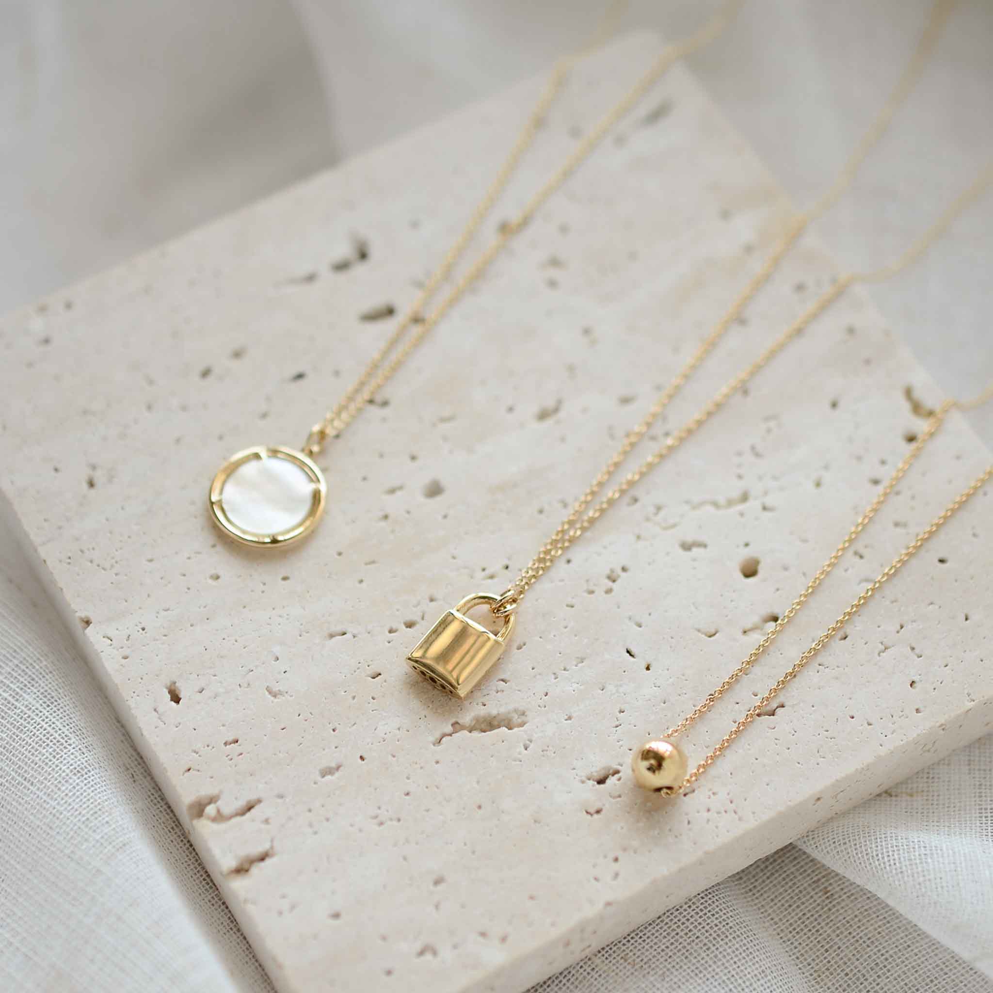 Icon Coin Necklace Mother of Pearl, Locked Love Necklace, Bead Necklace Gisser Jewels