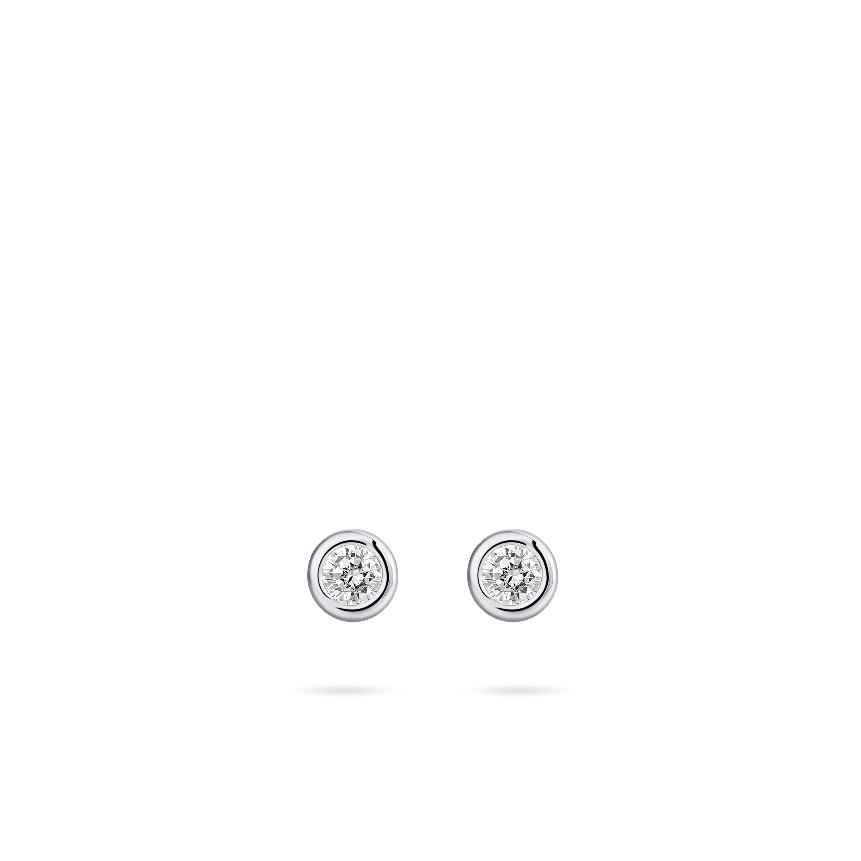 Gisser Jewels Round Ear Studs with Stone Silver