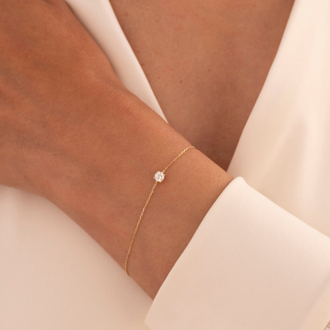 Gisser Jewels Gold Bracelet with Zirconia Stone