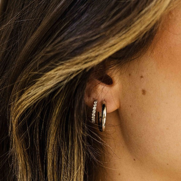 Sparkling Medium Hoop Earrings | Silver Rhodium Plated | Gisser Jewels